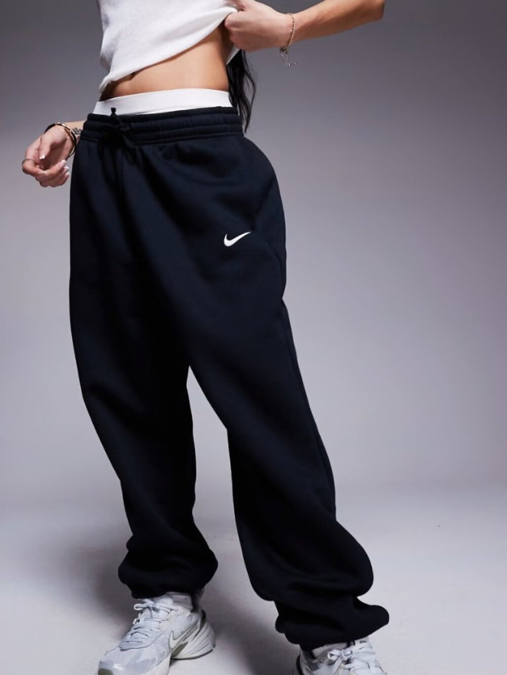 Nike Sportswear Club Fleece Joggers Black Women Size S